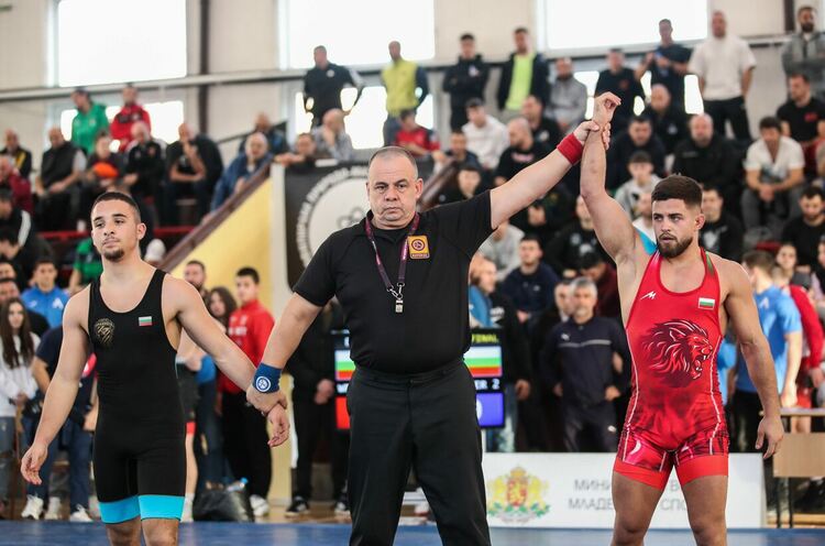 Две титли за „Димитровград“ на шампионата по борба, Мерт Славов със сребърен медал за Хасково