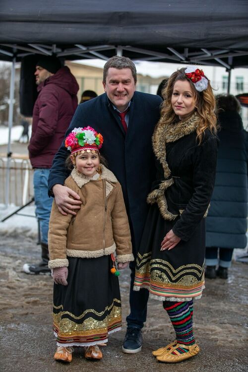 Пъстра и шумна е по традиция Сурвата в Ярджиловци