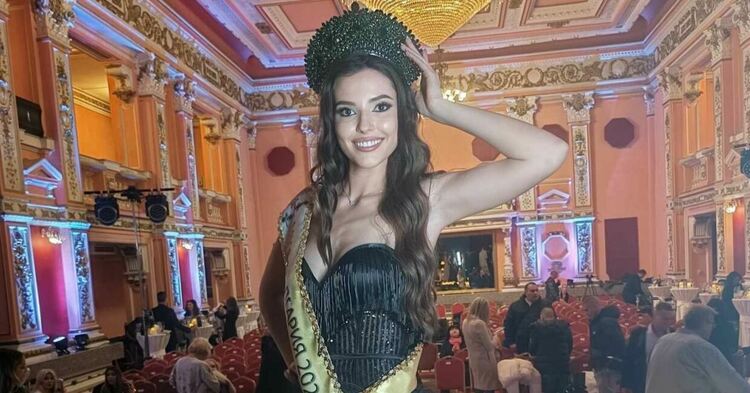 19-годишната Симона Петрова е новата „Мис България“