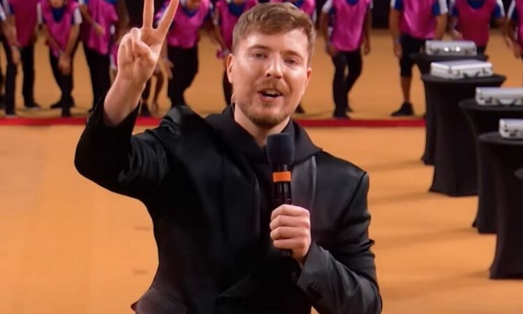 „Добре, добре, ще купя TikTok“: MrBeast е готов да спаси социалната мрежа от блокиране в САЩ