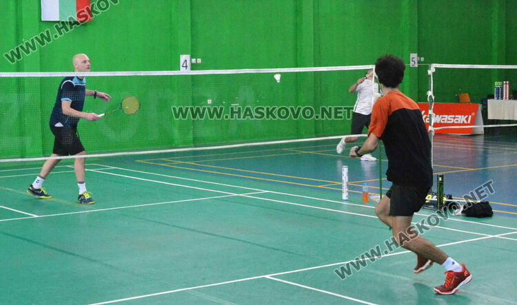 Бадминтонисти от три държави стартираха на турнира „Братя Касабян“