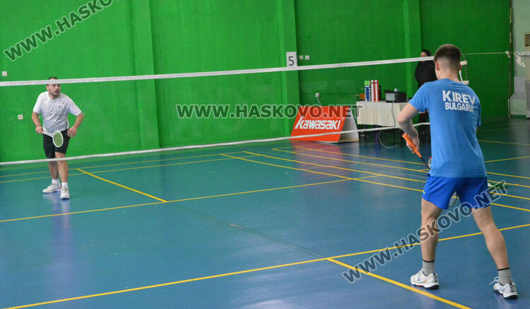 Бадминтонисти от три държави стартираха на турнира „Братя Касабян“