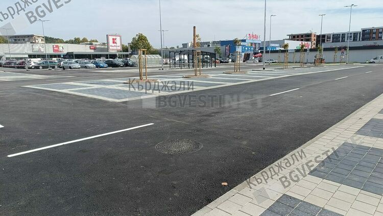 Разширяват „Кауфланд” в Кърджали, започнаха изкопните работи