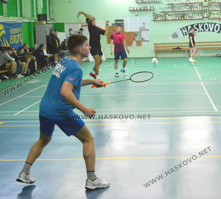 Бадминтонисти от три държави стартираха на турнира „Братя Касабян“