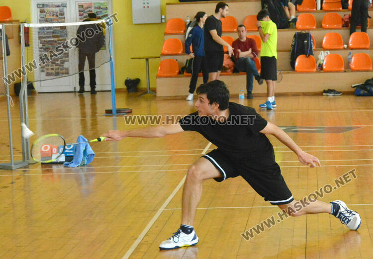 Бадминтонисти от три държави стартираха на турнира „Братя Касабян“