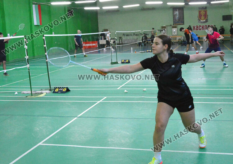 Бадминтонисти от три държави стартираха на турнира „Братя Касабян“