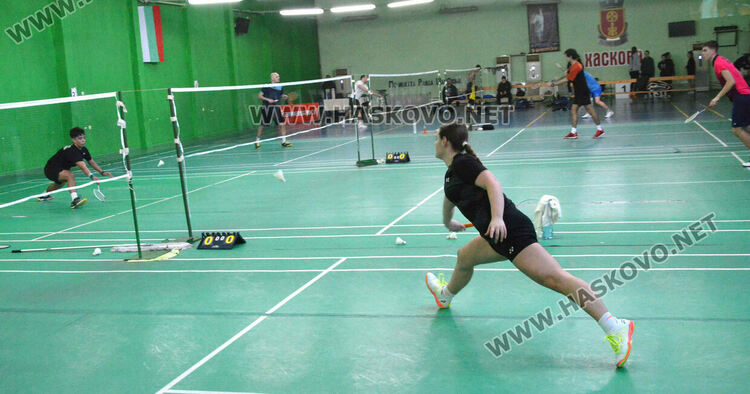 Бадминтонисти от три държави стартираха на турнира „Братя Касабян“