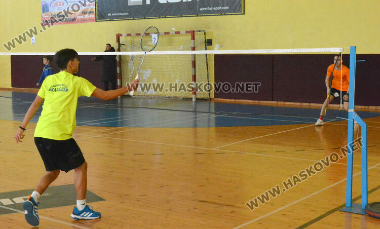 Бадминтонисти от три държави стартираха на турнира „Братя Касабян“