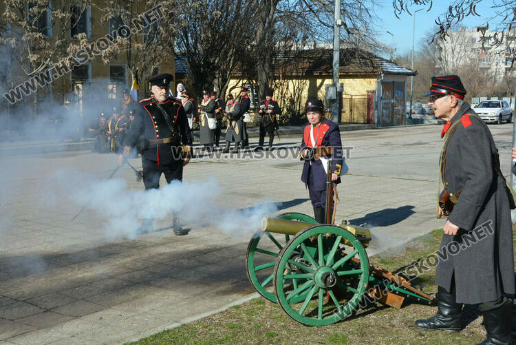 Национален клуб „Традиция“ представи атрактивна възстановка на битката за Харманли