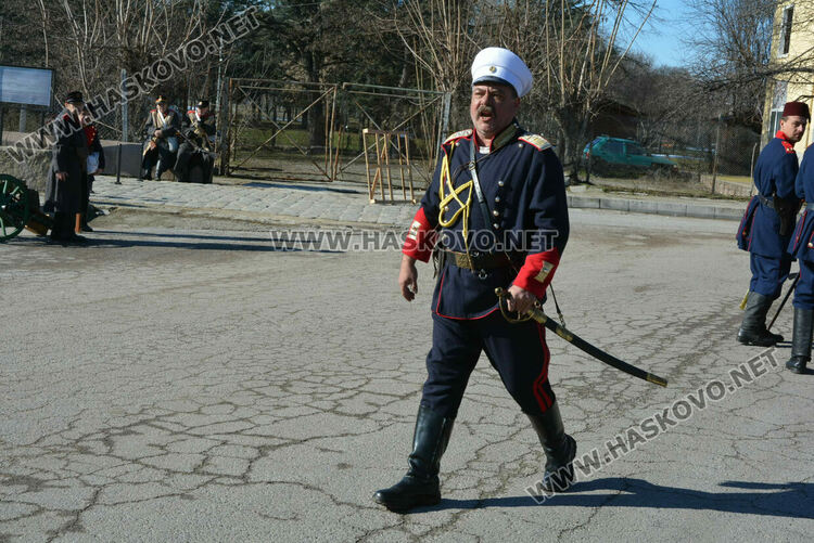 Национален клуб „Традиция“ представи атрактивна възстановка на битката за Харманли