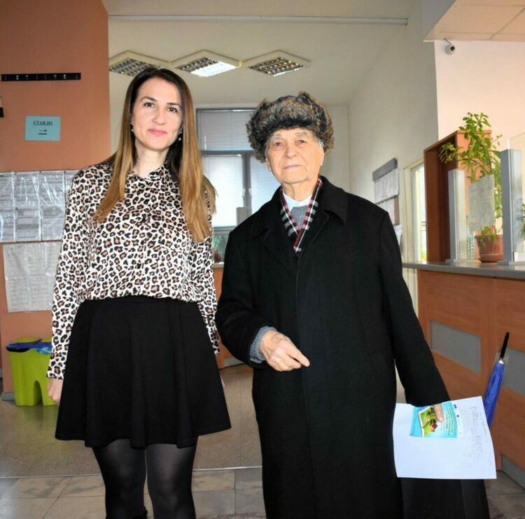 91-годишен асеновградчанин пръв плати данъците си за 2025 г.