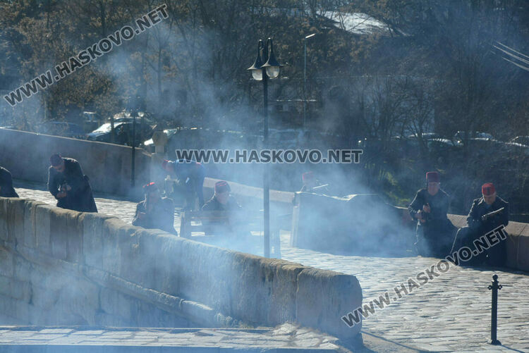 Национален клуб „Традиция“ представи атрактивна възстановка на битката за Харманли