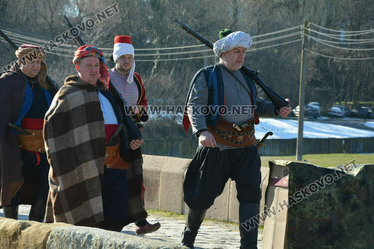 Национален клуб „Традиция“ представи атрактивна възстановка на битката за Харманли