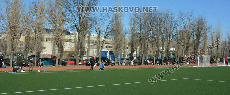 Футболистите на „Хасково“ разгромиха с 4:1 „Върбица“ на ст. „Младост“