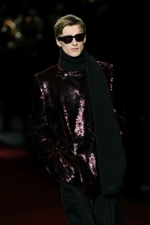 Долче и Габана напомниха за блясъка от времето на Фелини в новата си мъжка колекция 