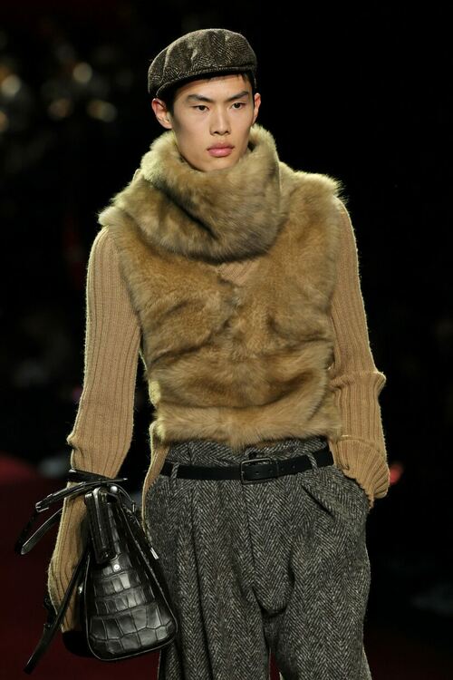 Долче и Габана напомниха за блясъка от времето на Фелини в новата си мъжка колекция 