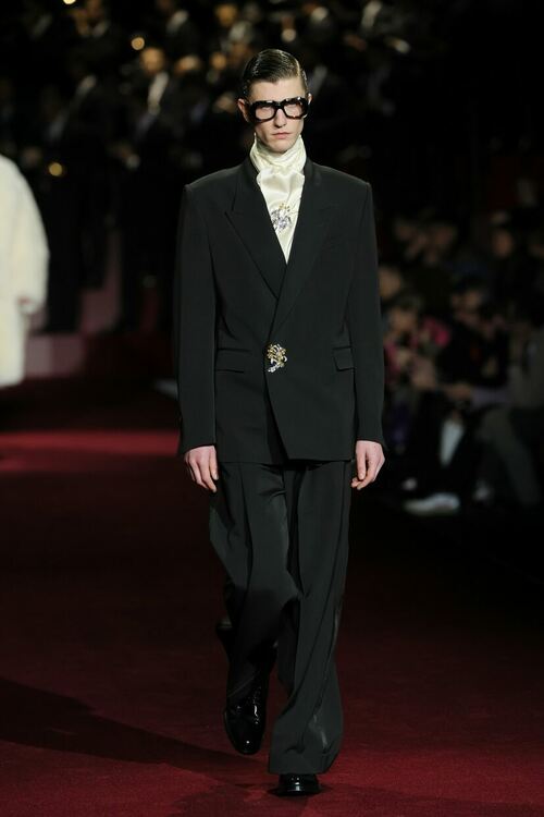 Долче и Габана напомниха за блясъка от времето на Фелини в новата си мъжка колекция 