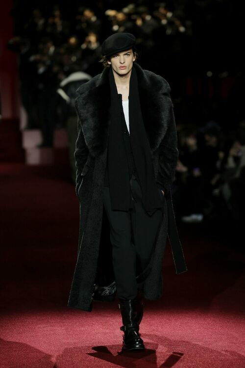 Долче и Габана напомниха за блясъка от времето на Фелини в новата си мъжка колекция 