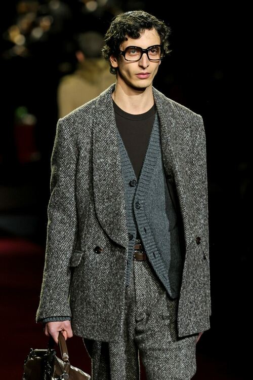 Долче и Габана напомниха за блясъка от времето на Фелини в новата си мъжка колекция 