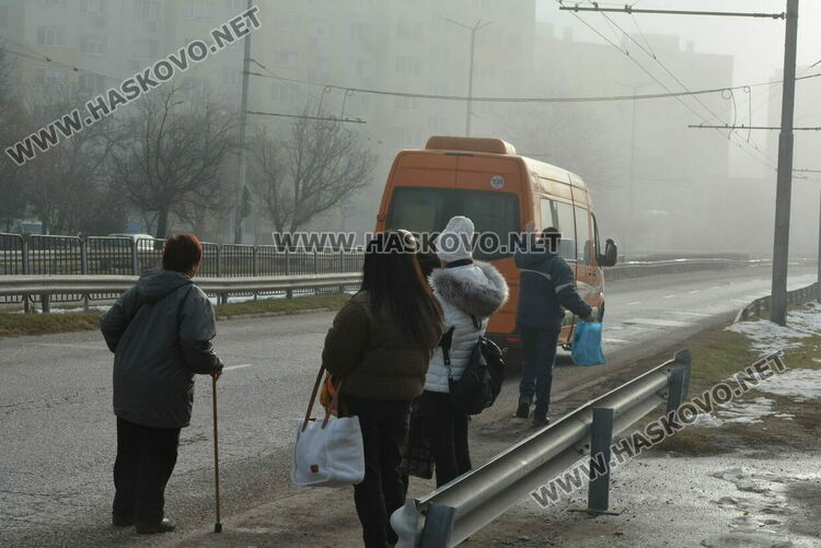 Таксиметрови шофьори протестираха срещу глоби от Общинска полиция, имало сигнали за нарушения