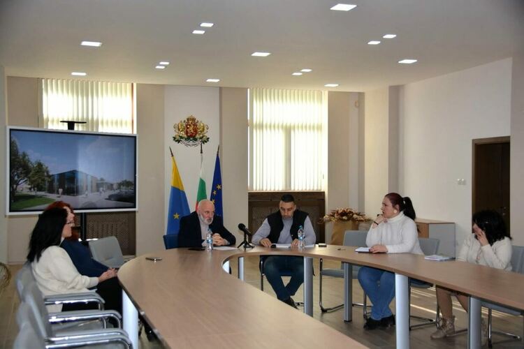 Изграждат младежки център в Асеновград 