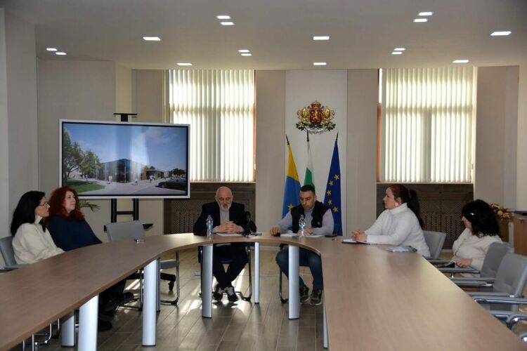 Изграждат младежки център в Асеновград 