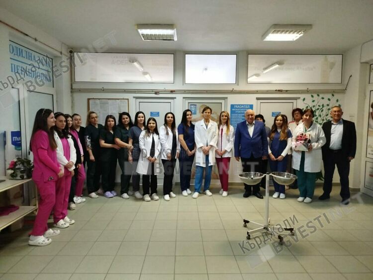 Момченце проплака на Бабинден в кърджалийската болница