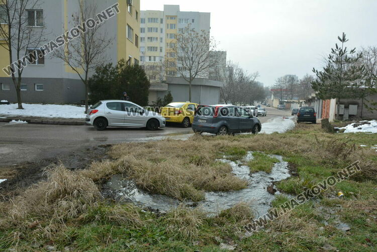 Фекални води се изливат в „Орфей“, наводнен е и подлез