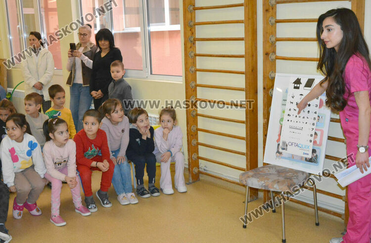 Преглеждат деца за „мързеливо око“ по инициатива на Ротари клуб Хасково – Аида