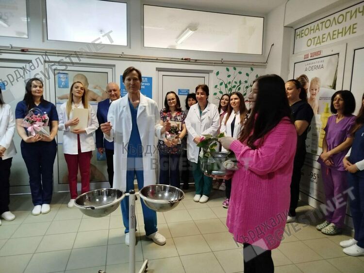 Момченце проплака на Бабинден в кърджалийската болница