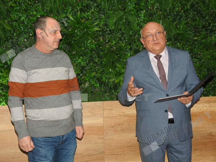 МБАЛ „Д-р Атанас Дафовски” в Кърджали отчете успешна година,награди изявени служители