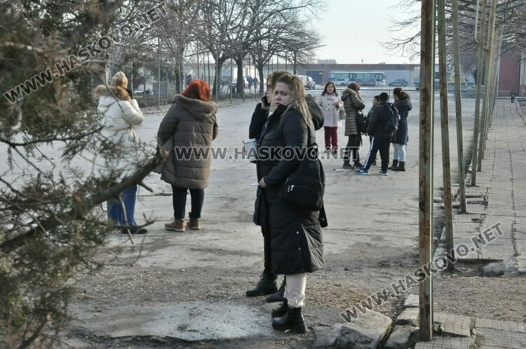 Масови сигнали за бомби в училища в Хасково и в цялата страна