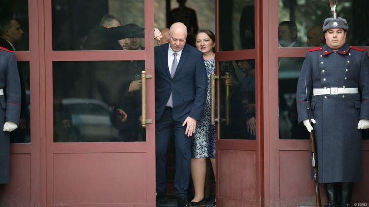 Премиерът Росен Желязков - параван за скрита власт?