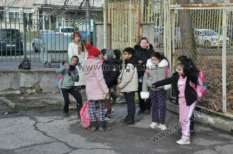 Масови сигнали за бомби в училища в Хасково и в цялата страна