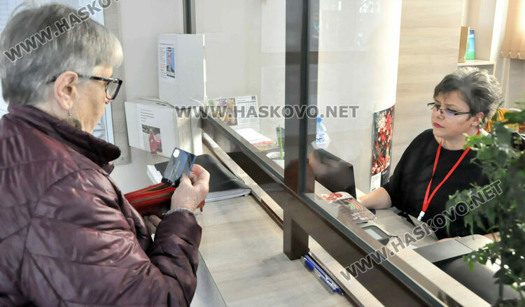 В Хасково вече започнаха да си плащат местните данъци и такси