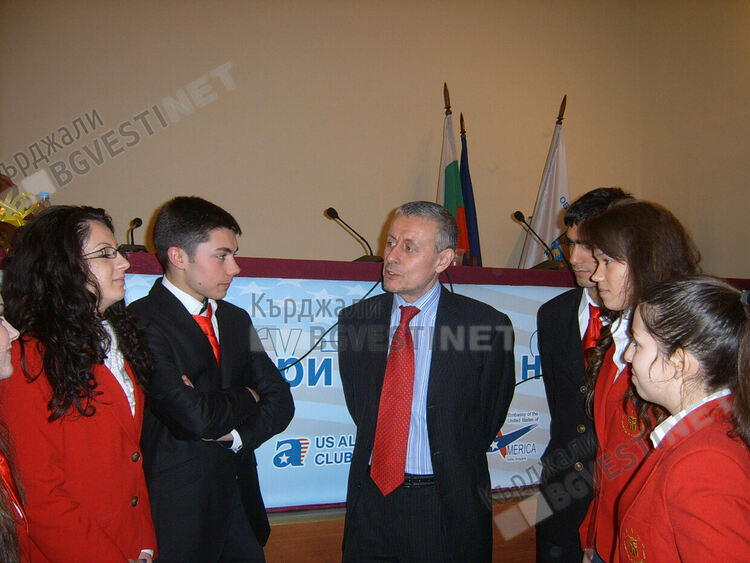 Месецът на Америка в Кърджали отново с богата програма