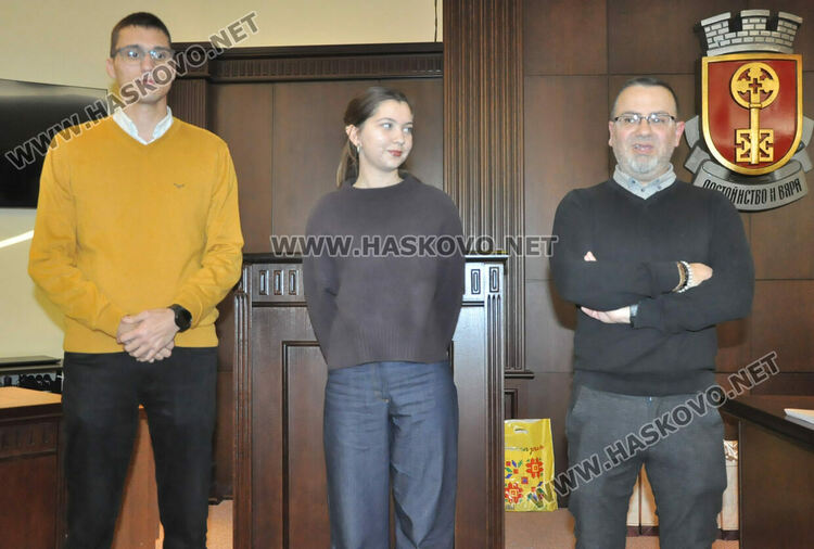 Наградиха победителите от фотоконкурс в Хасково 