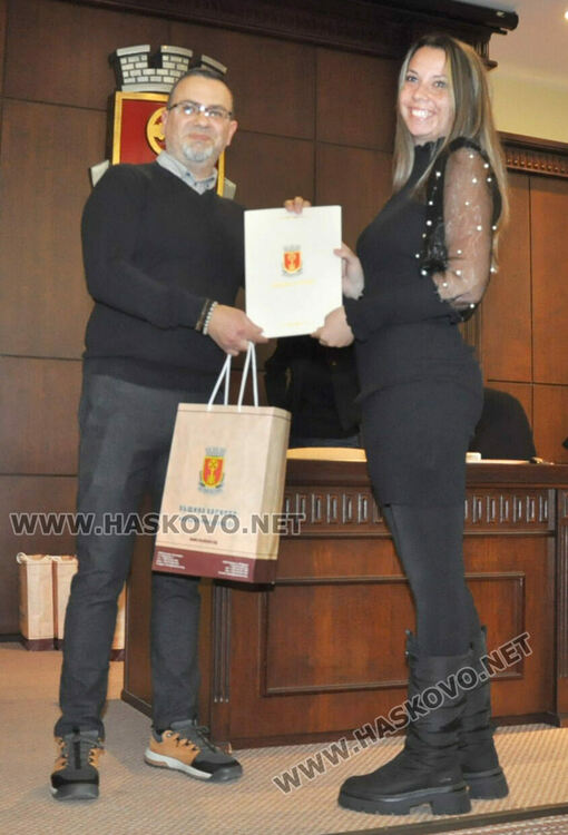 Наградиха победителите от фотоконкурс в Хасково 