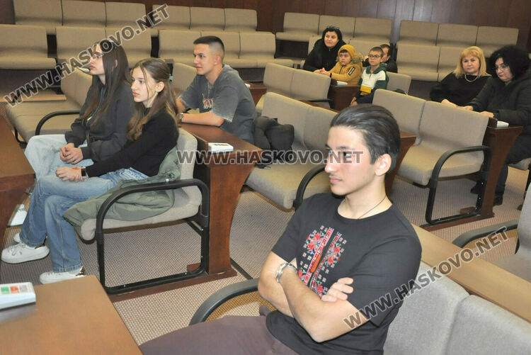 Наградиха победителите от фотоконкурс в Хасково 