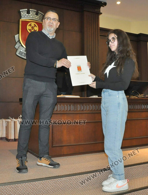 Наградиха победителите от фотоконкурс в Хасково 