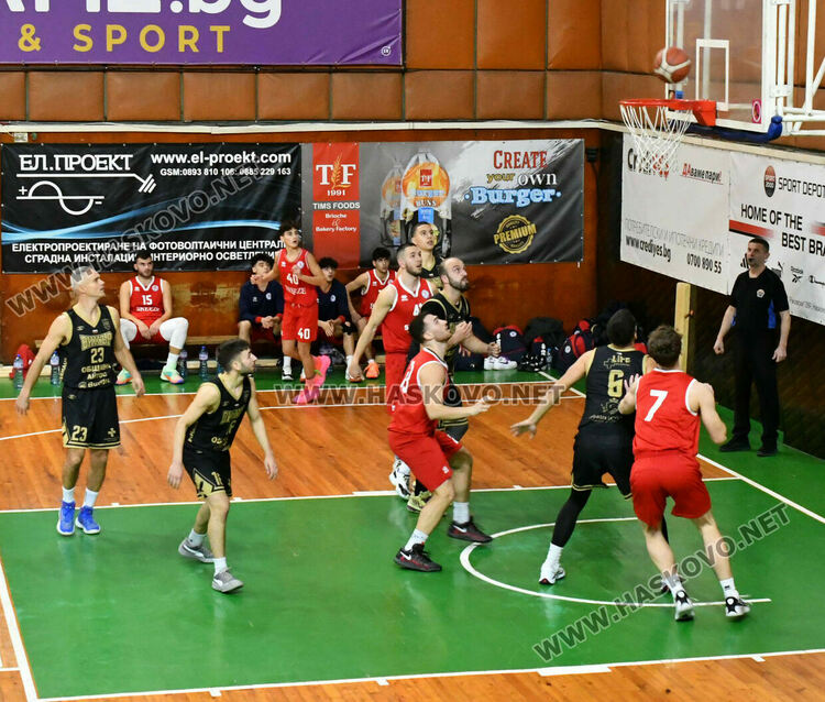 „Хасково Б“ и „Димитровград 2020“ с победи в баскетболното първенство