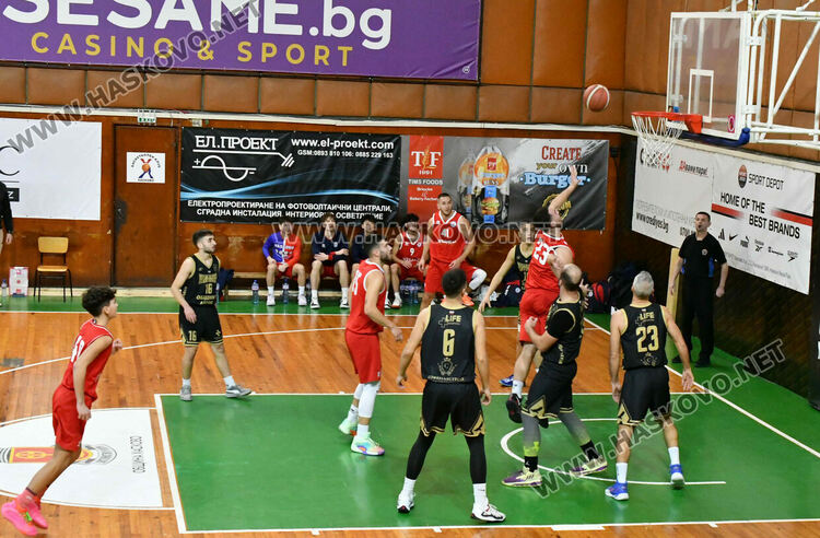 „Хасково Б“ и „Димитровград 2020“ с победи в баскетболното първенство