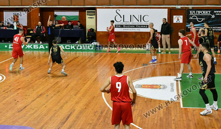 „Хасково Б“ и „Димитровград 2020“ с победи в баскетболното първенство