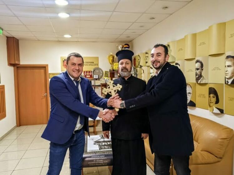 Богоявленският кръст ще остане в Перник и ще обиколи ключови институции