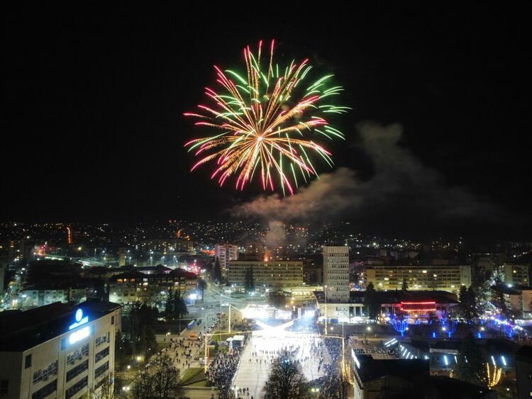 XXXI Международен фестивал на маскарадните игри „Сурва“ 2025 бе закрит