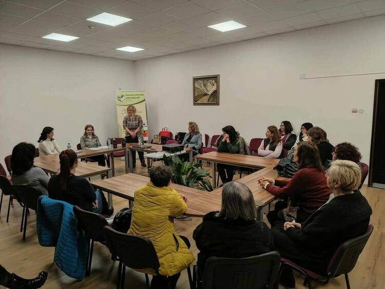 „Насилието и неговите маски” обсъждаха в Регионална библиотека „Николай Вранчев” – Смолян