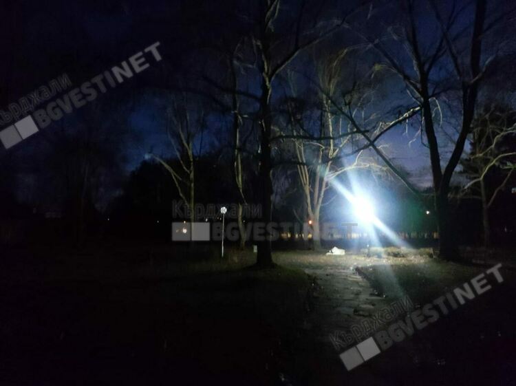 Пуснаха осветлението в парк „Горубсо”след публикация на Кърджали бг вести