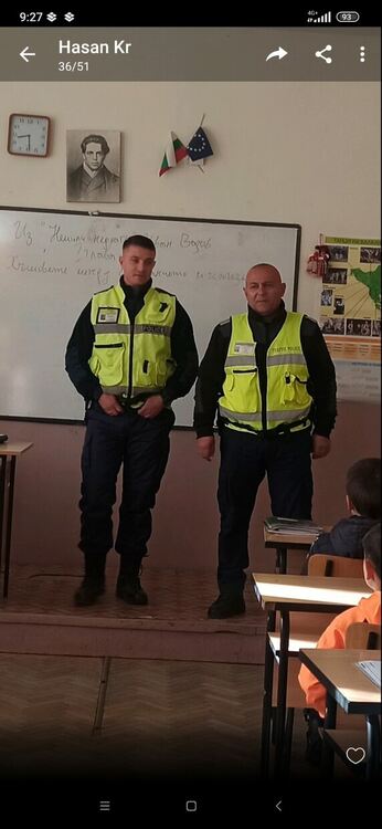 Директор на училище благодари на полицаи от РУ-Джебел за полезно сътрудничество в обучението на деца