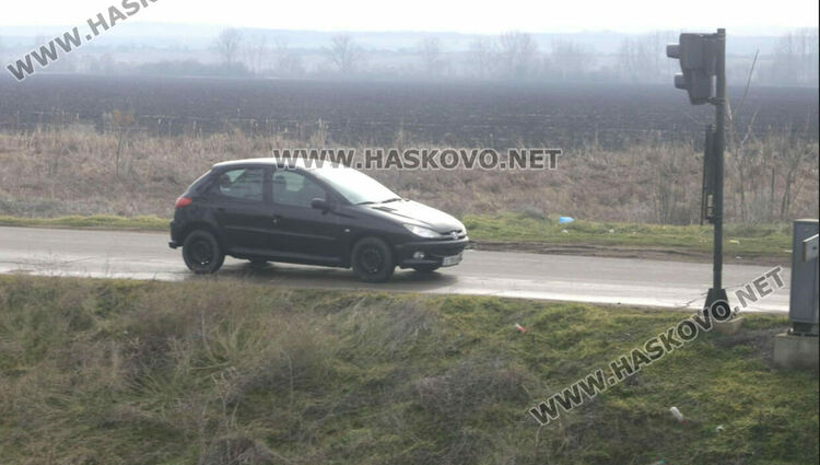 Бариерата на жп прелеза преди с. Малево вече работи