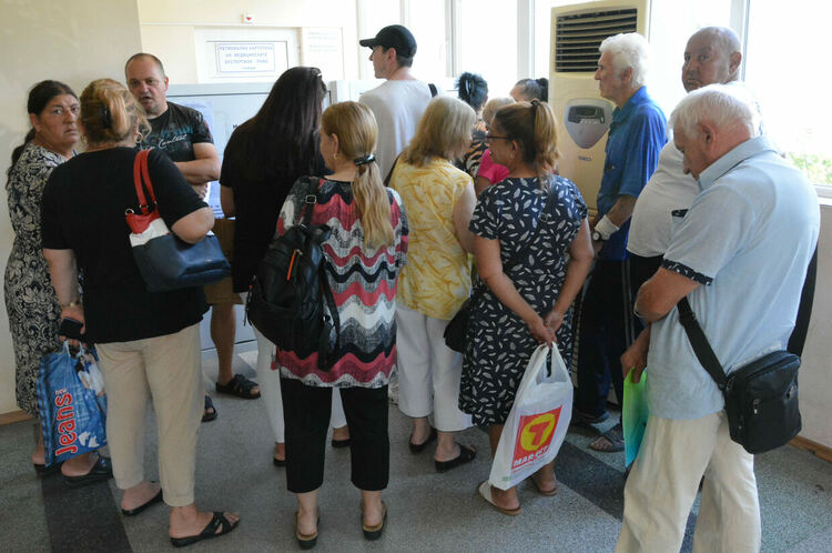 ТЕЛК в Хасково вече ще приема заявления през целия работен ден